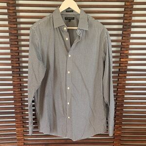 🎉NEW LISTING!🎉Banana Republic Black & White Mini Check Dress Shirt